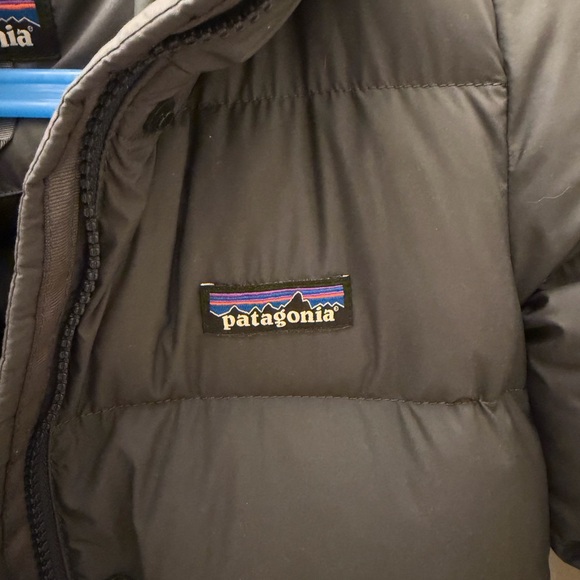 Patagonia Charcoal Long Puffer Jacket, Kids' Down Sweater Parka - Picture 2 of 5